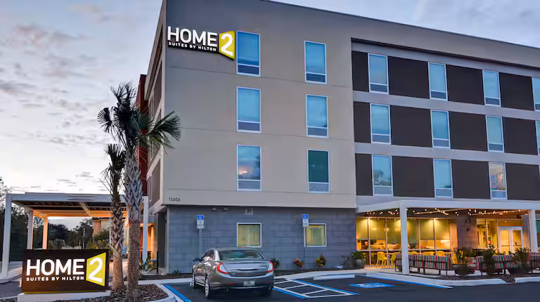 Home2 Suites by Hilton Tampa USF exterior